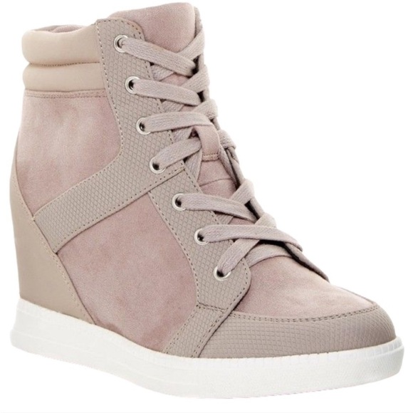 NEW! Call It Spring Qanna-14 Wedge Sneakers Grey size 7 - Picture 1 of 7